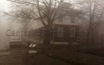 Womer Hs. in Fog, 1-11-1983