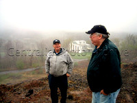 Tom Dempsey, right, 4-23-2005